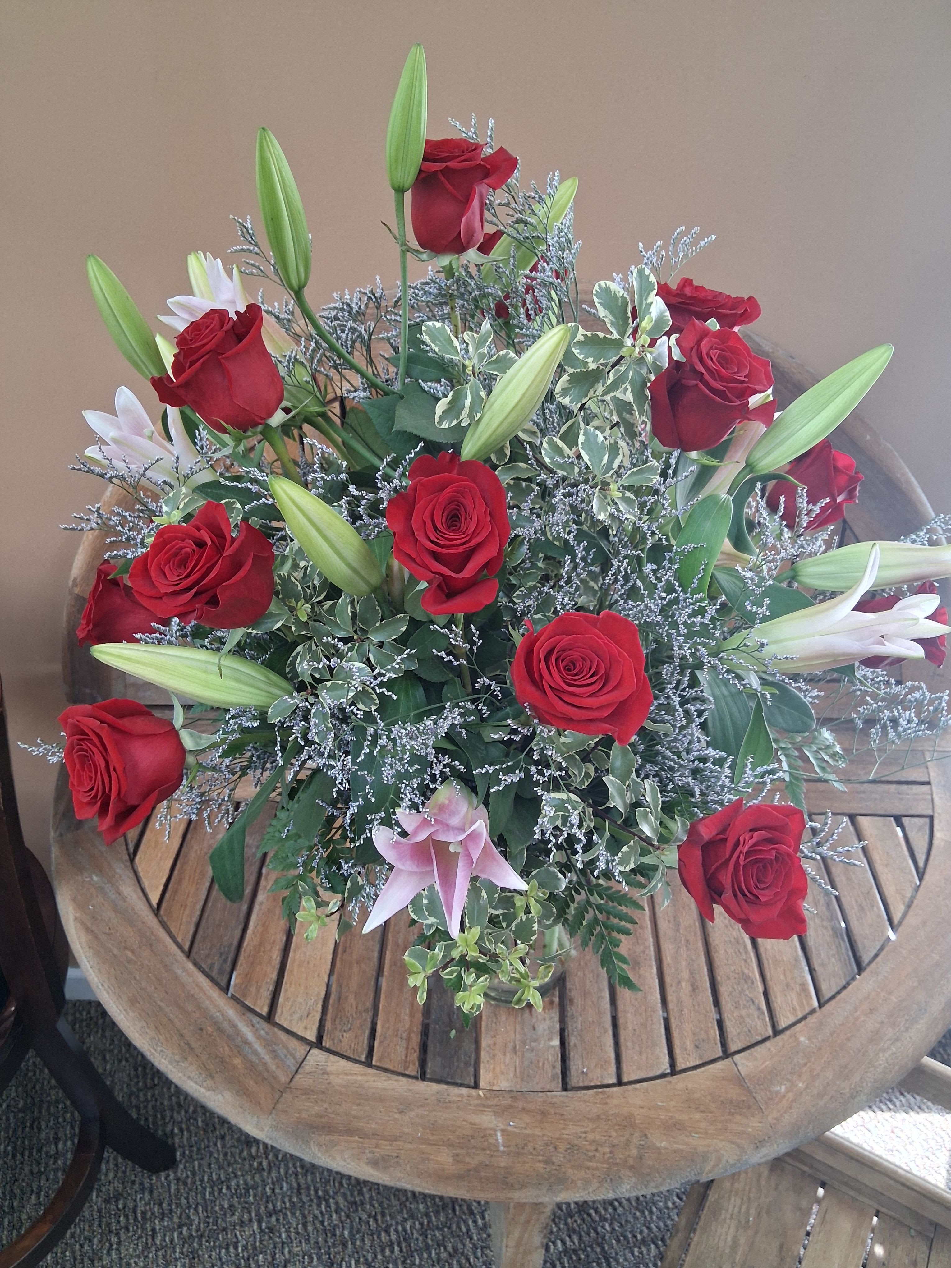 Love And Romance Roses And Lilies 