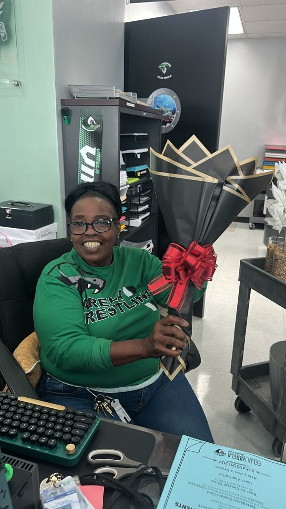 Happy Birthday Topper Bouquet