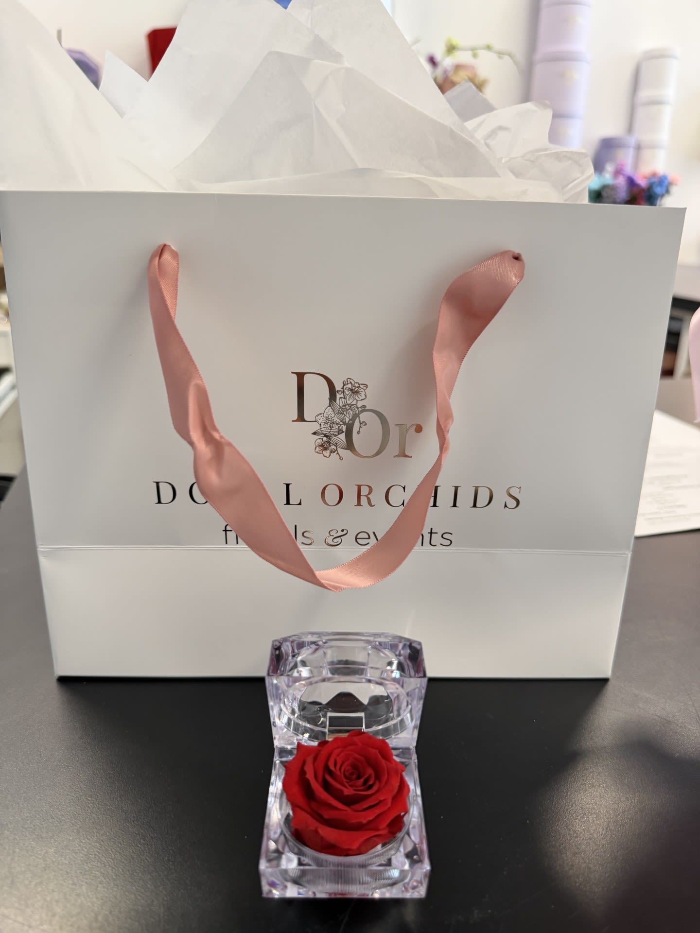 Preserved Rose in acrylic jewelry box ™