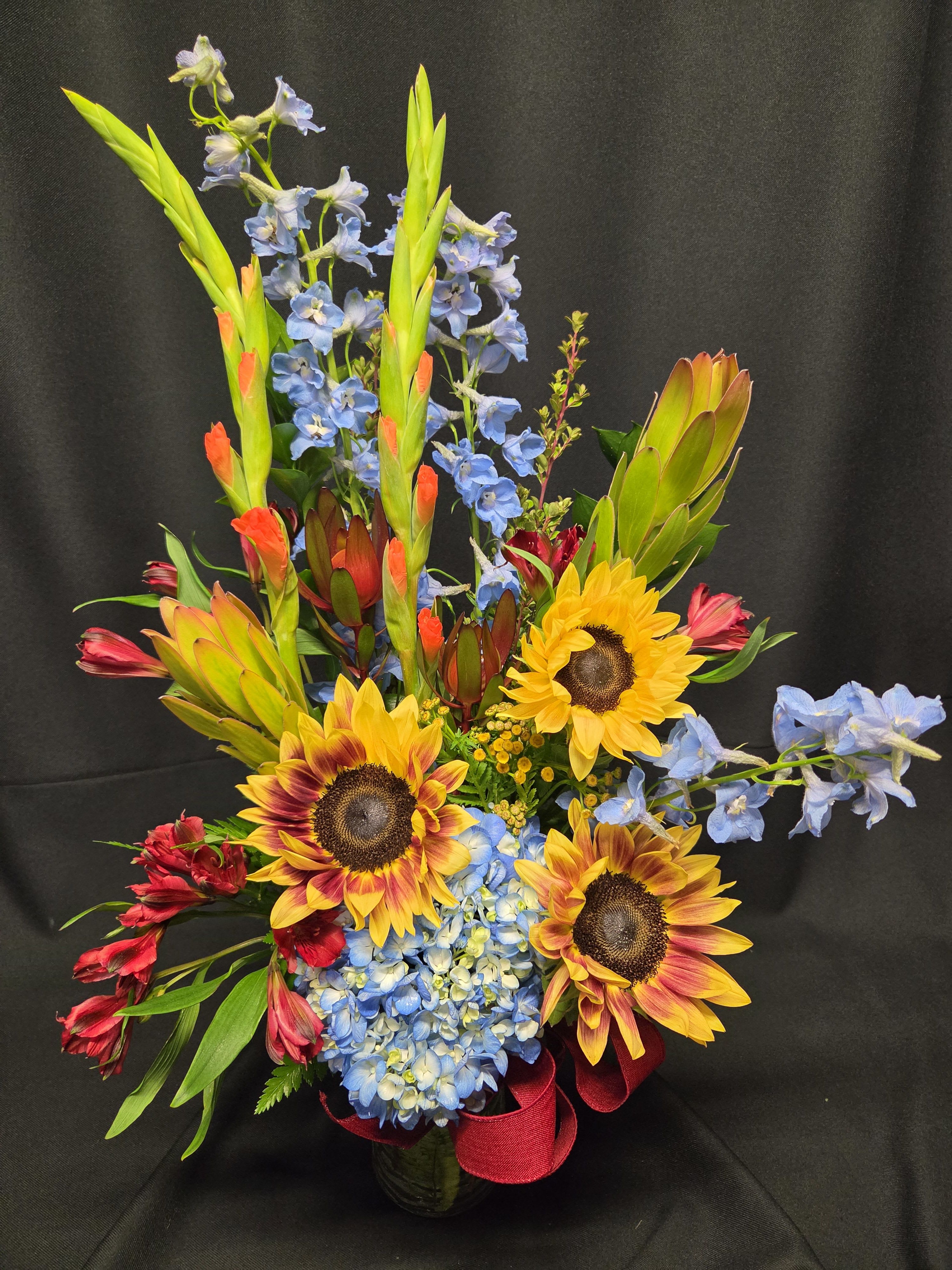 Birthday bright bouquet small Cylinder