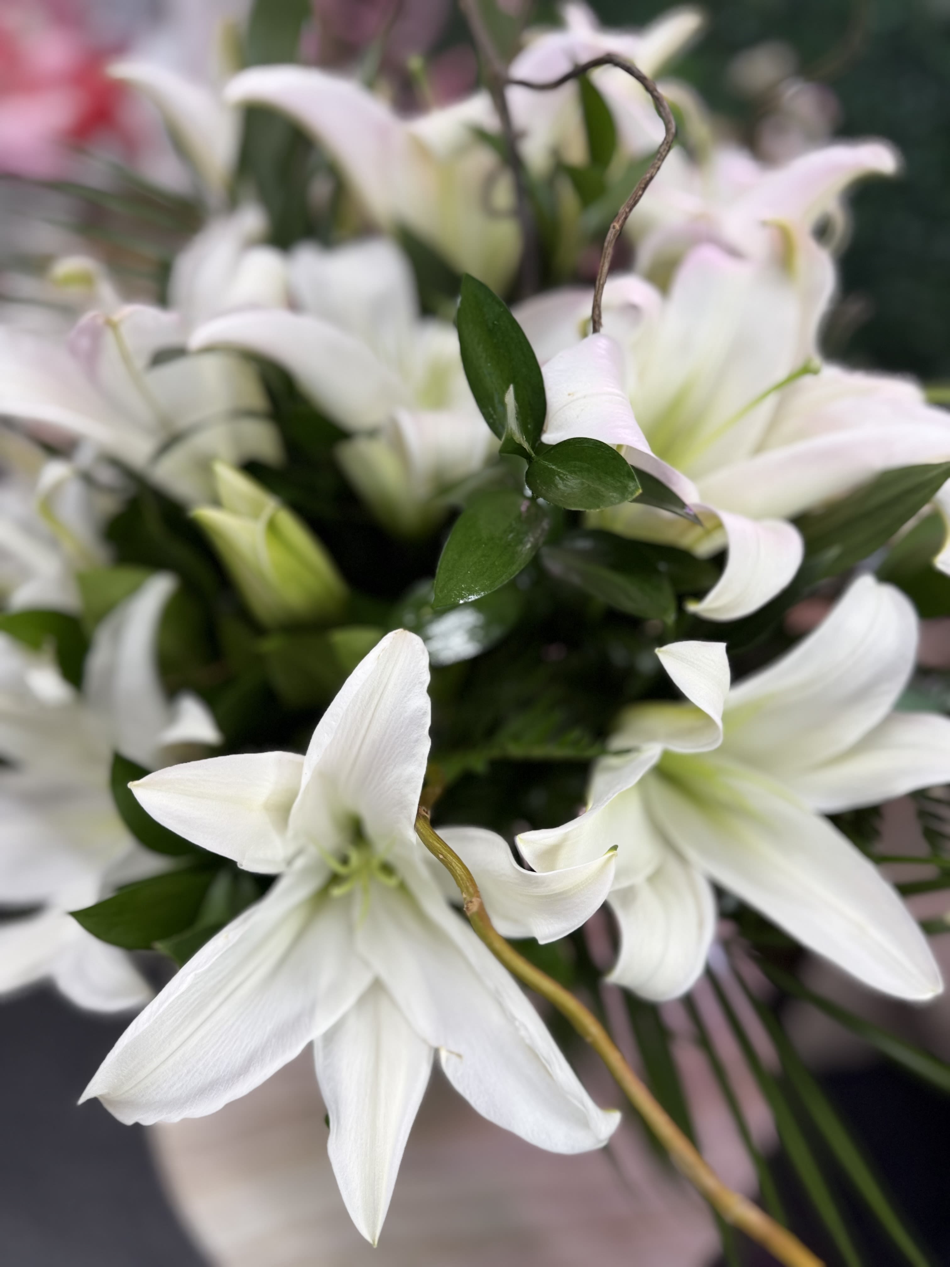 Elegant White Lily Bouquet
