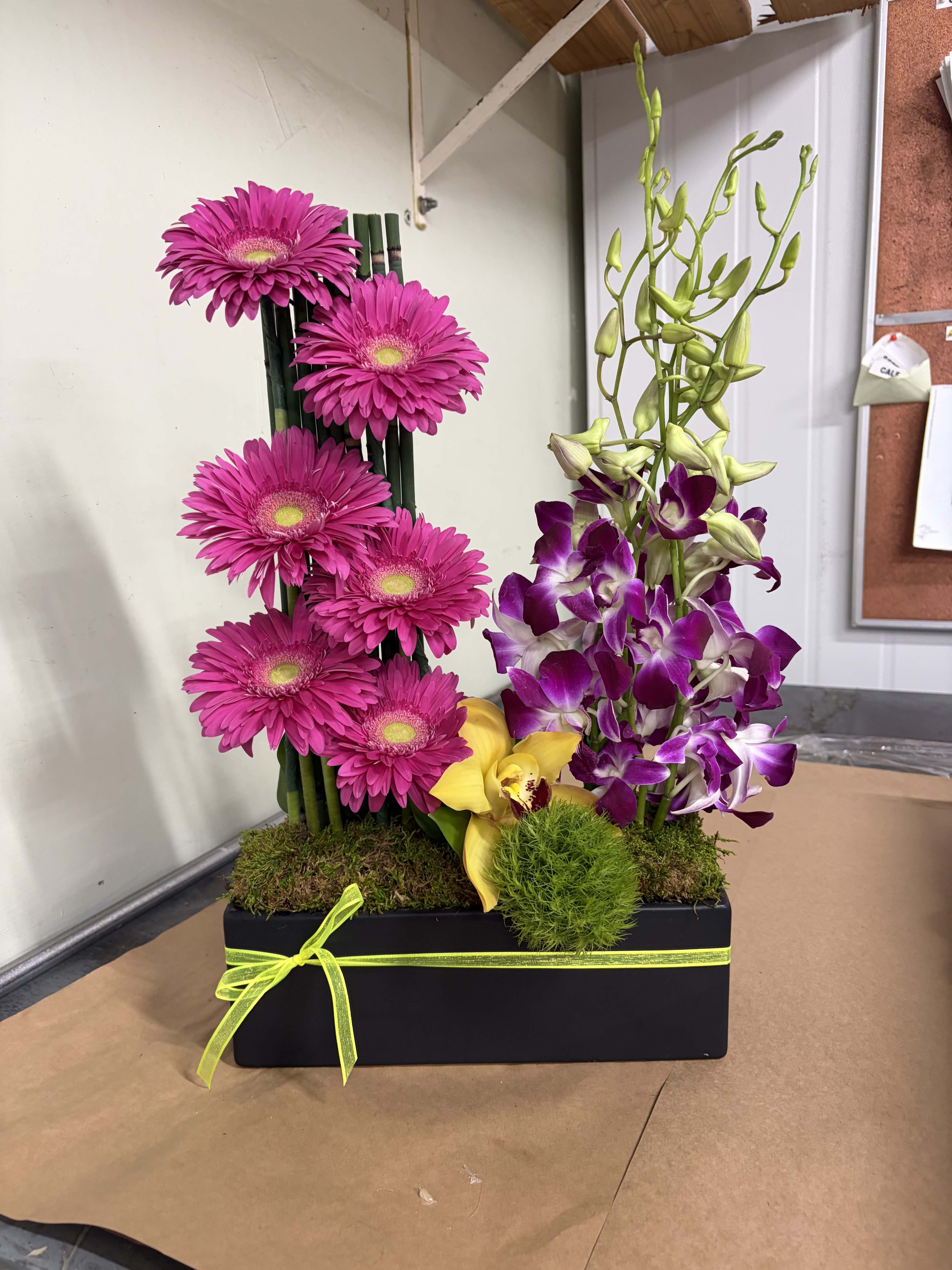 One Sided Trellis – Hot Pink Daisies & Purple Dendrobium Orchids