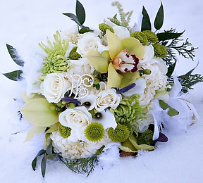 White and light green bouquet