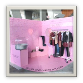 Pink tradeshow booth with custom fabricated elements