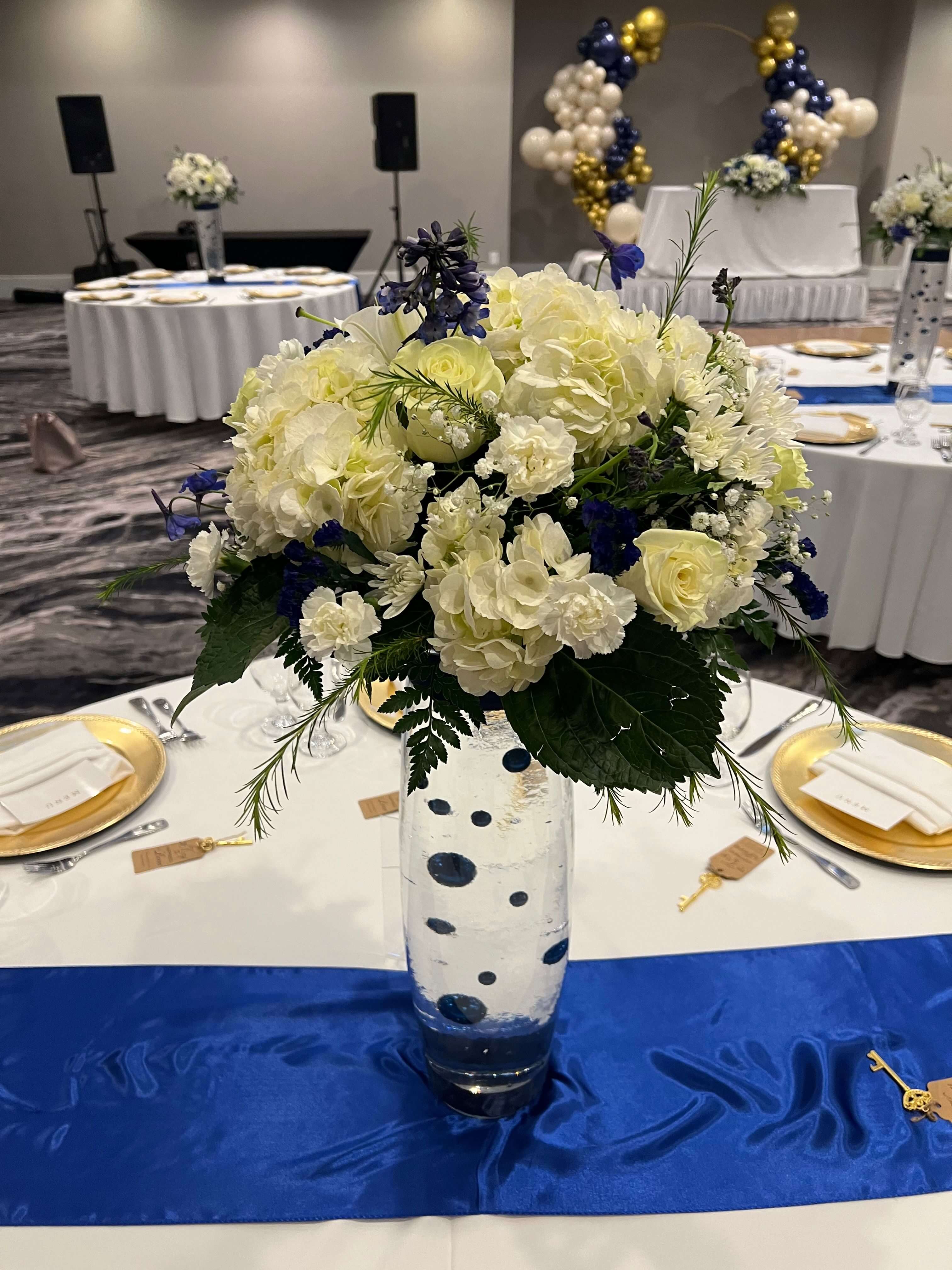 Table with yellow arrangements