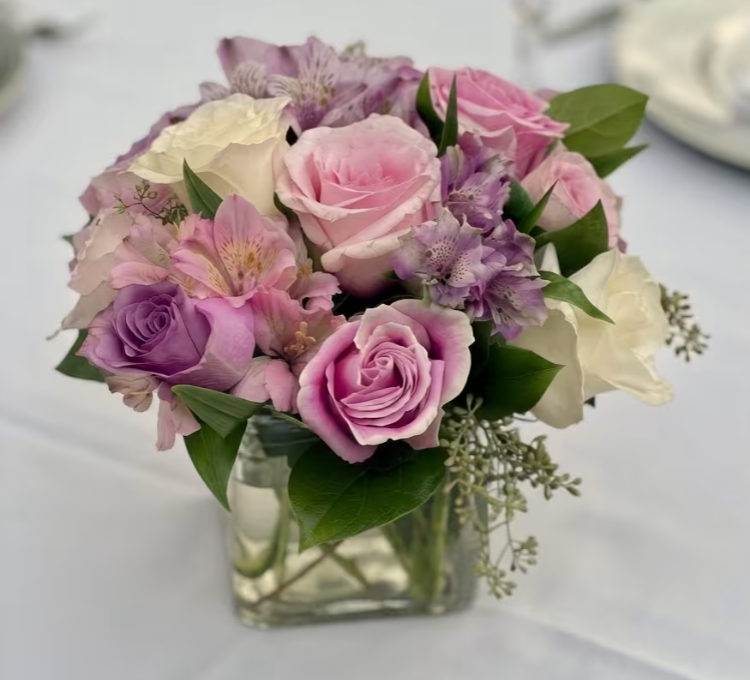 wedding table arrangements glass cube vase. coady florist. cambridge. ma