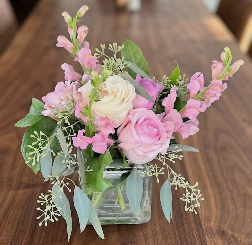 card table wedding flowers, bridal arrangement.