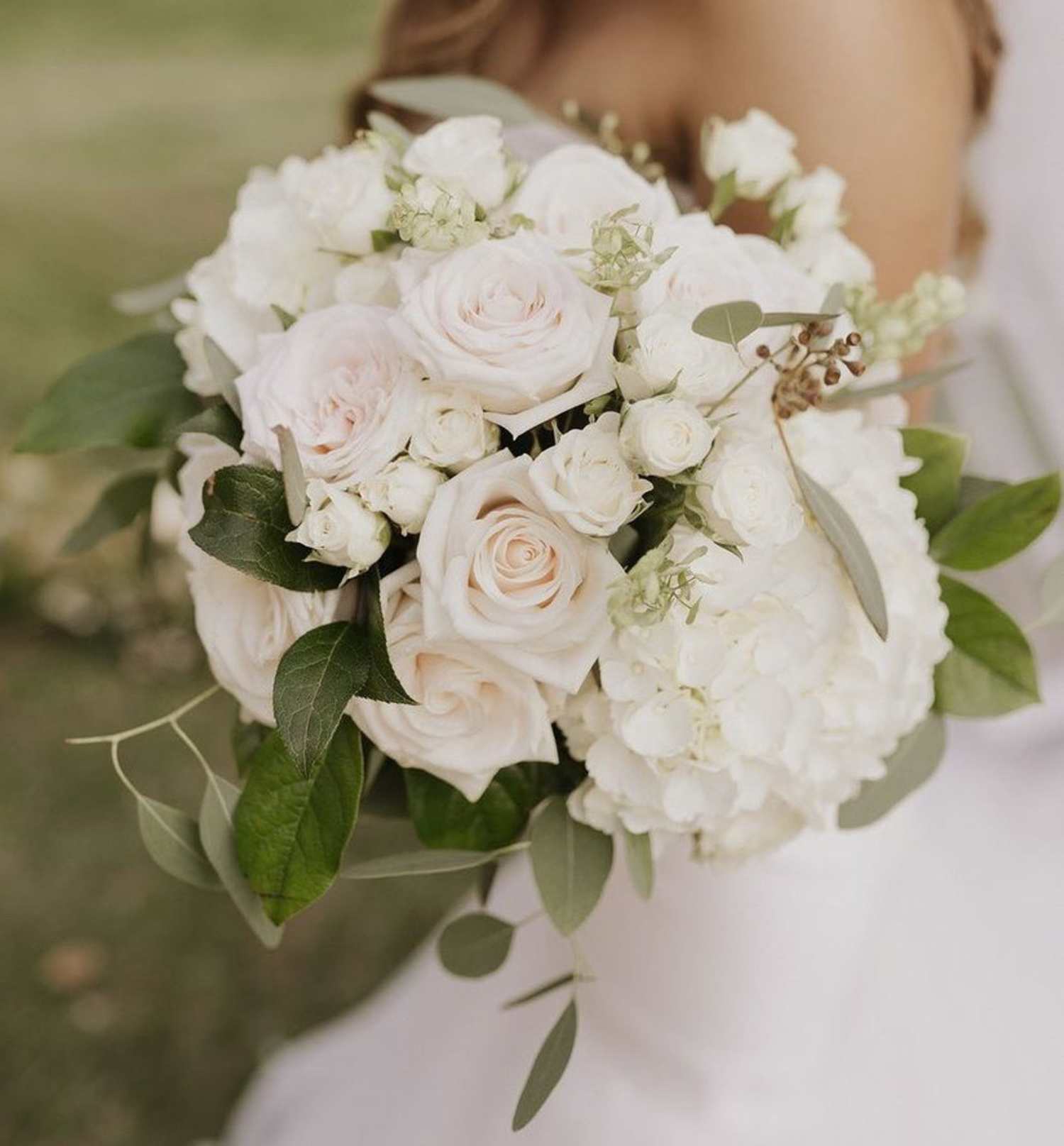 white bouquet