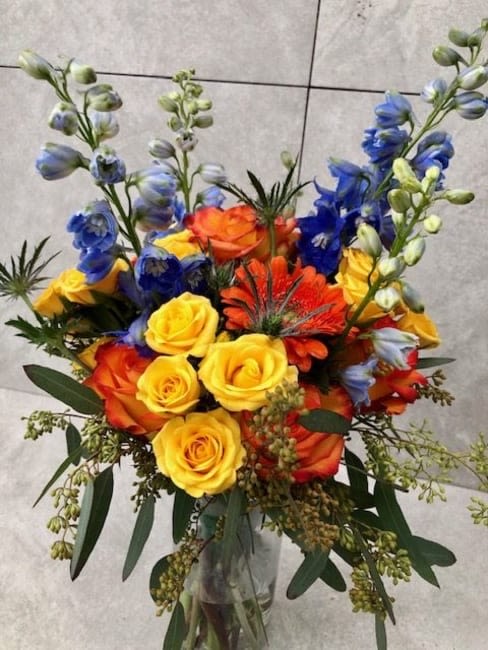 Floral Subscription: Seasonal Vase Arrangement