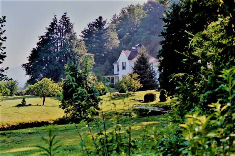 Key Falls Inn, Pisgah Forest