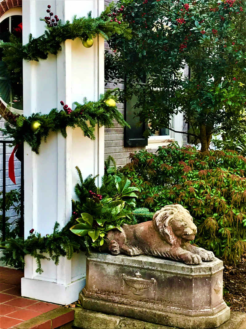 Holiday Decorating!