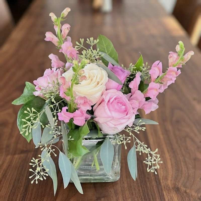 Card Table Arrangement Flowers