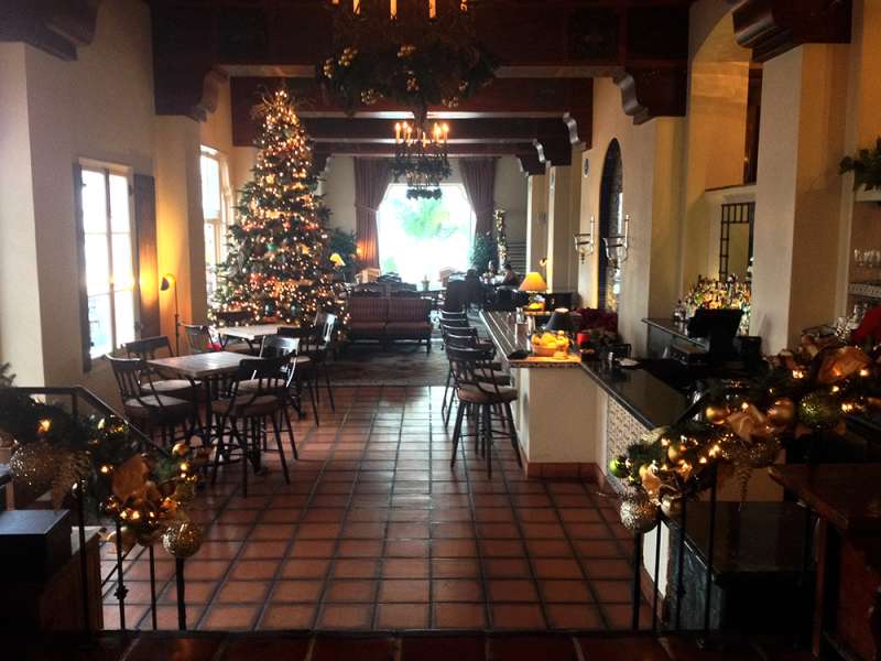 La Valencia Holiday Joy