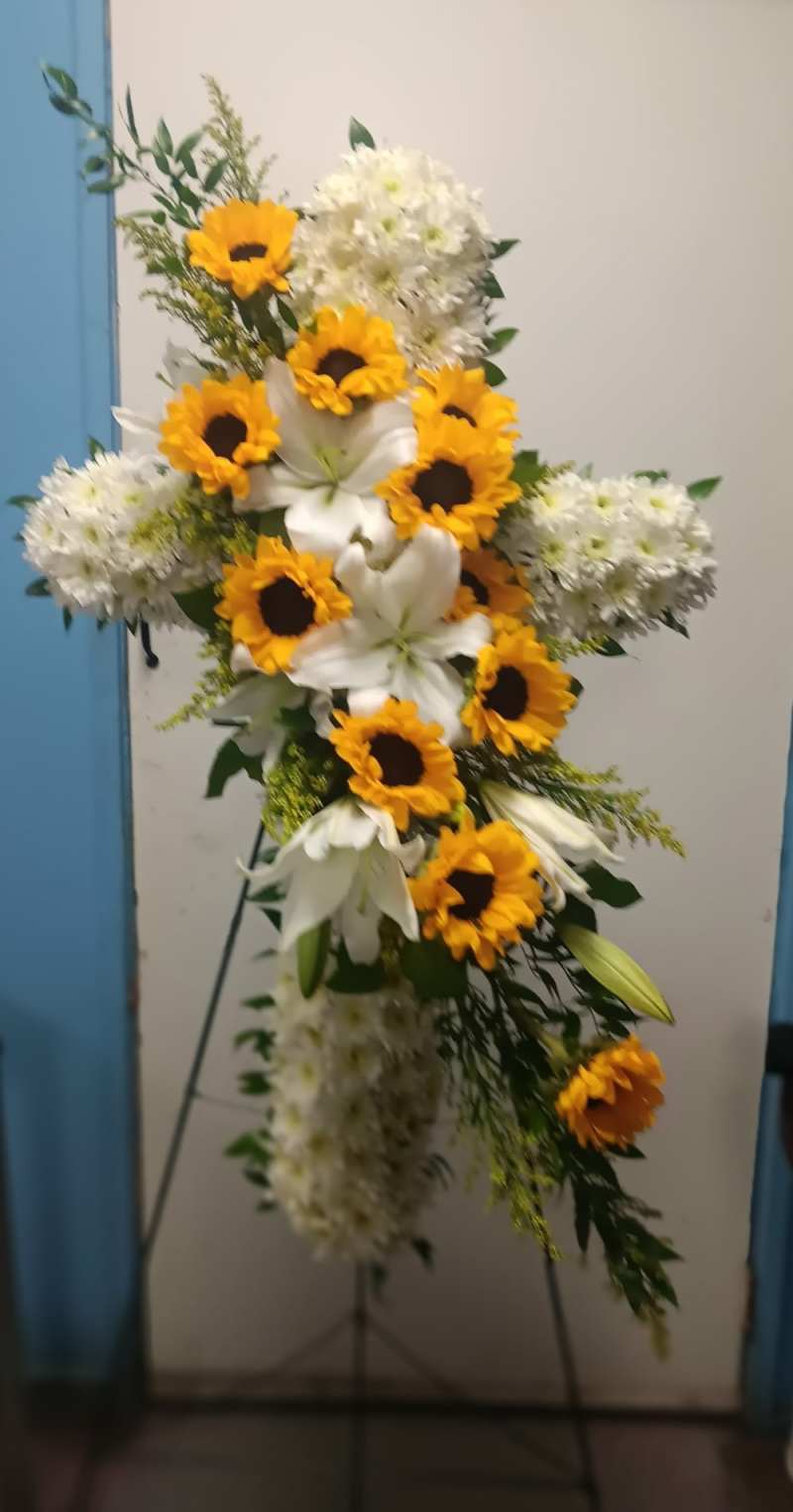 White Standing Cross w/ Sunflower Break