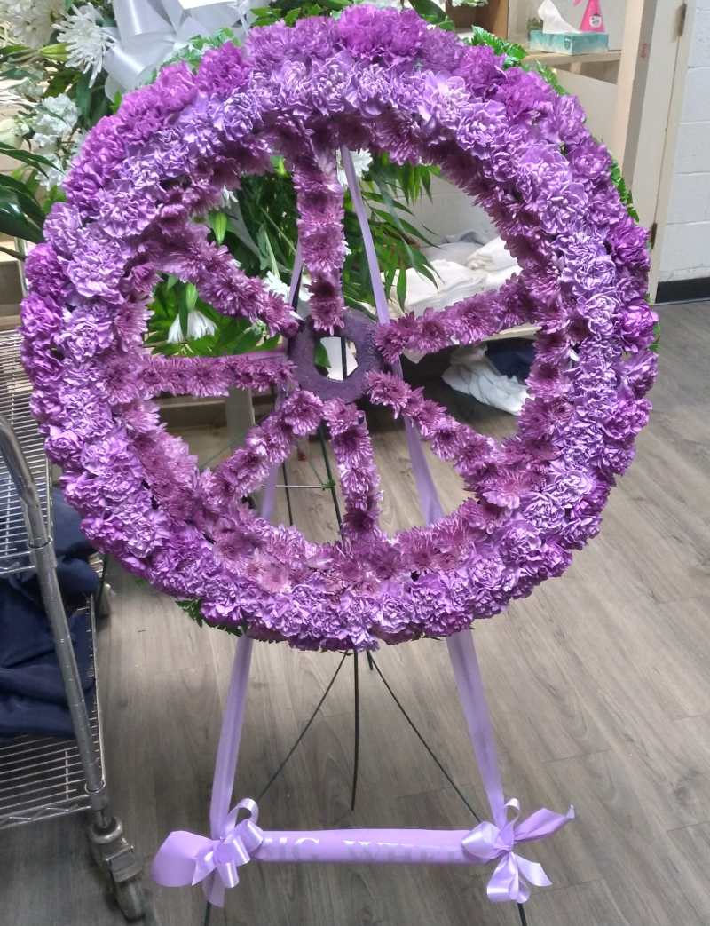 Purple Wagon Wheel Standing Spray