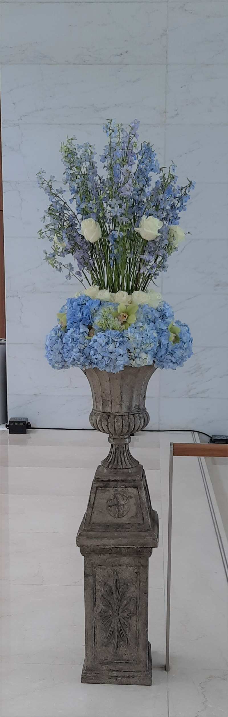 Corporate Event Blue, Yellow and White