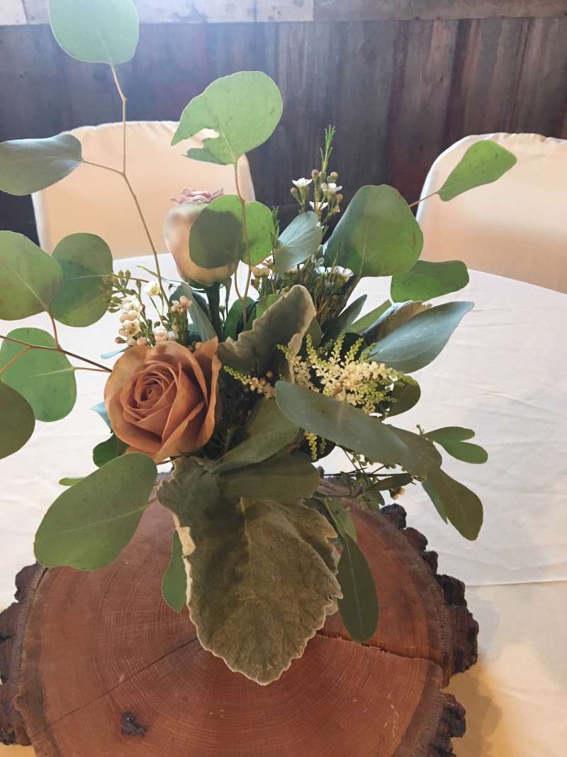 Long Wedding At Bessie's Barn