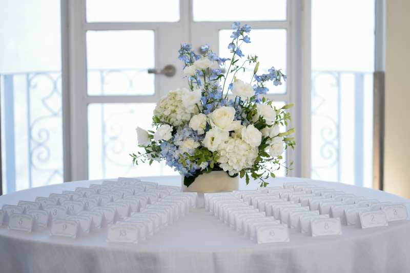 Soft Blue and White at Tuckahoe photos by Light Cap Studios