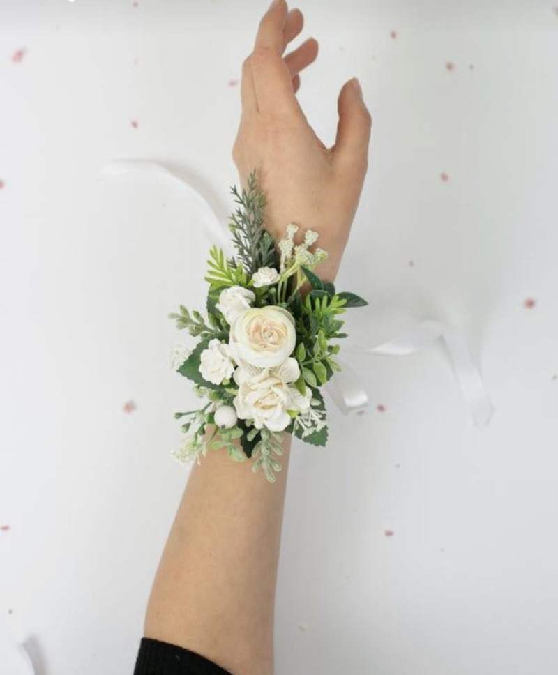 Wrestle corsages