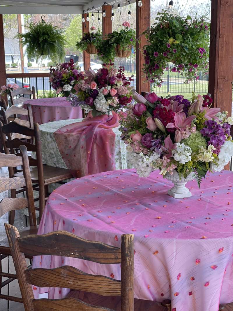 Pink floral centerpieces and event table décor by Legacy Florals & Gifts