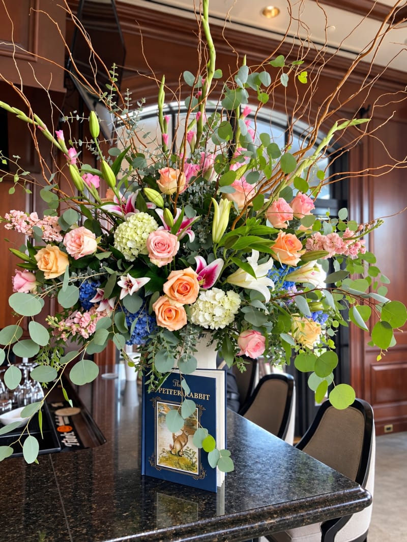 Large luxury floral arrangement with roses, lilies and hydrangeas by Legacy Florals & Gifts