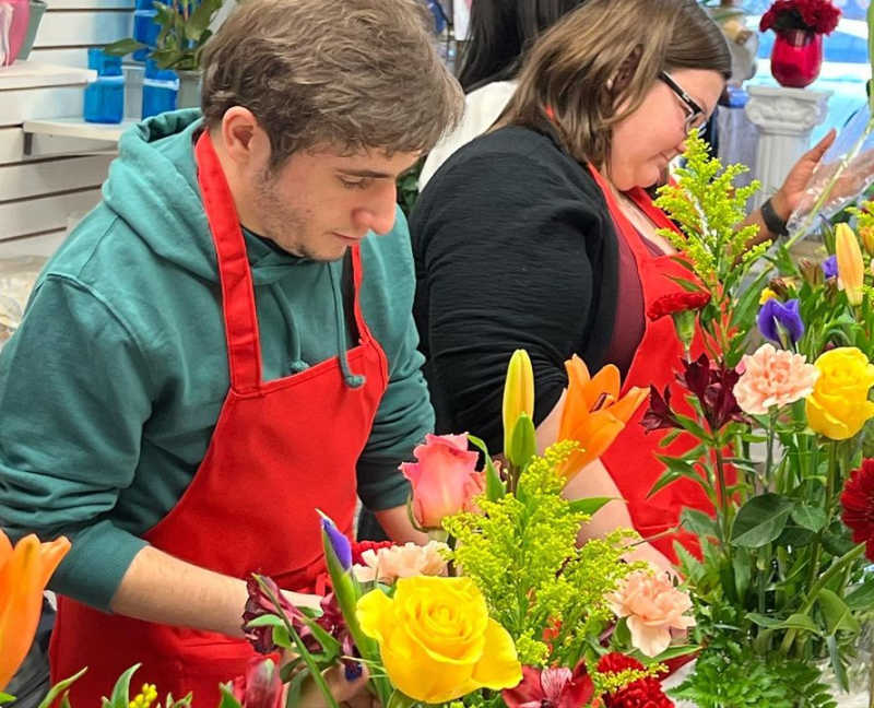 Floral Design and Sip Events