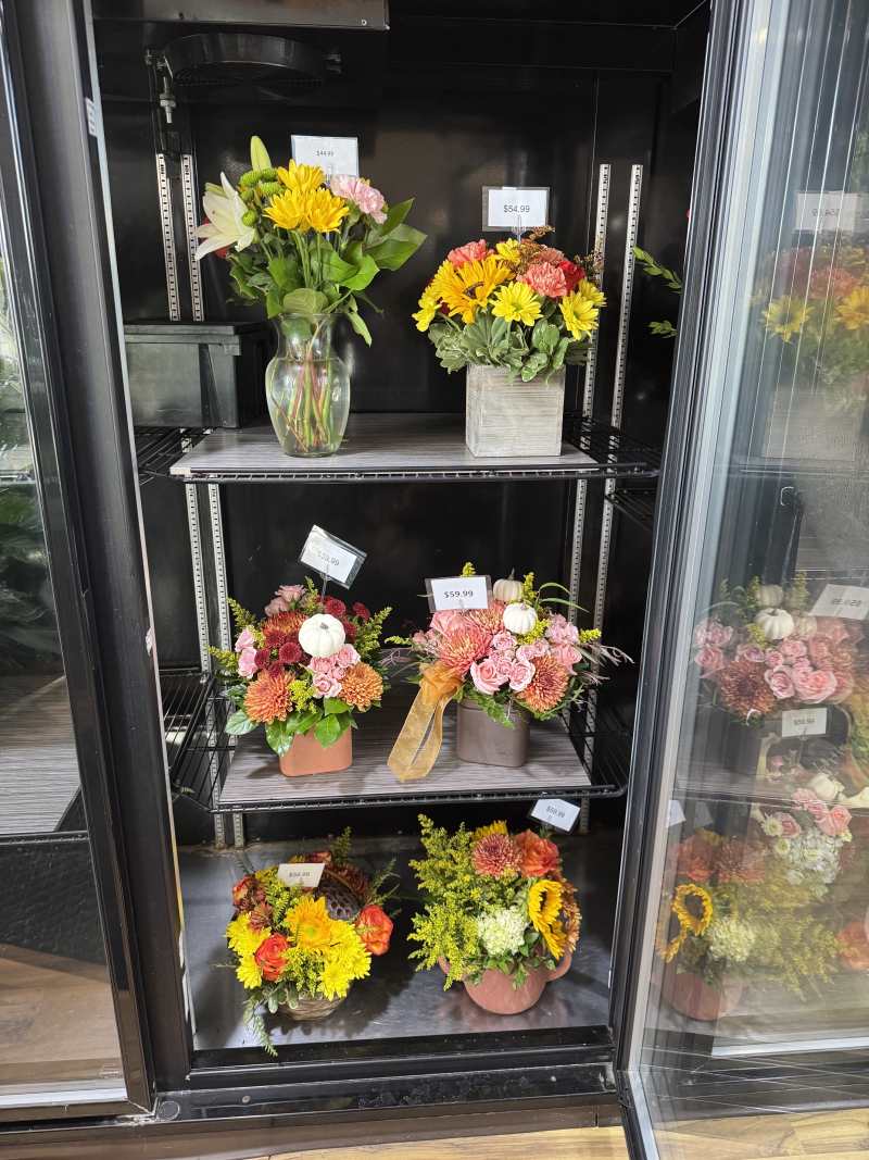 Seasonal Arrangments (Fall)