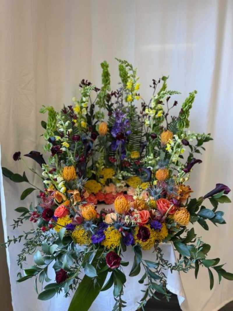 Custom Urn Wreath Premium